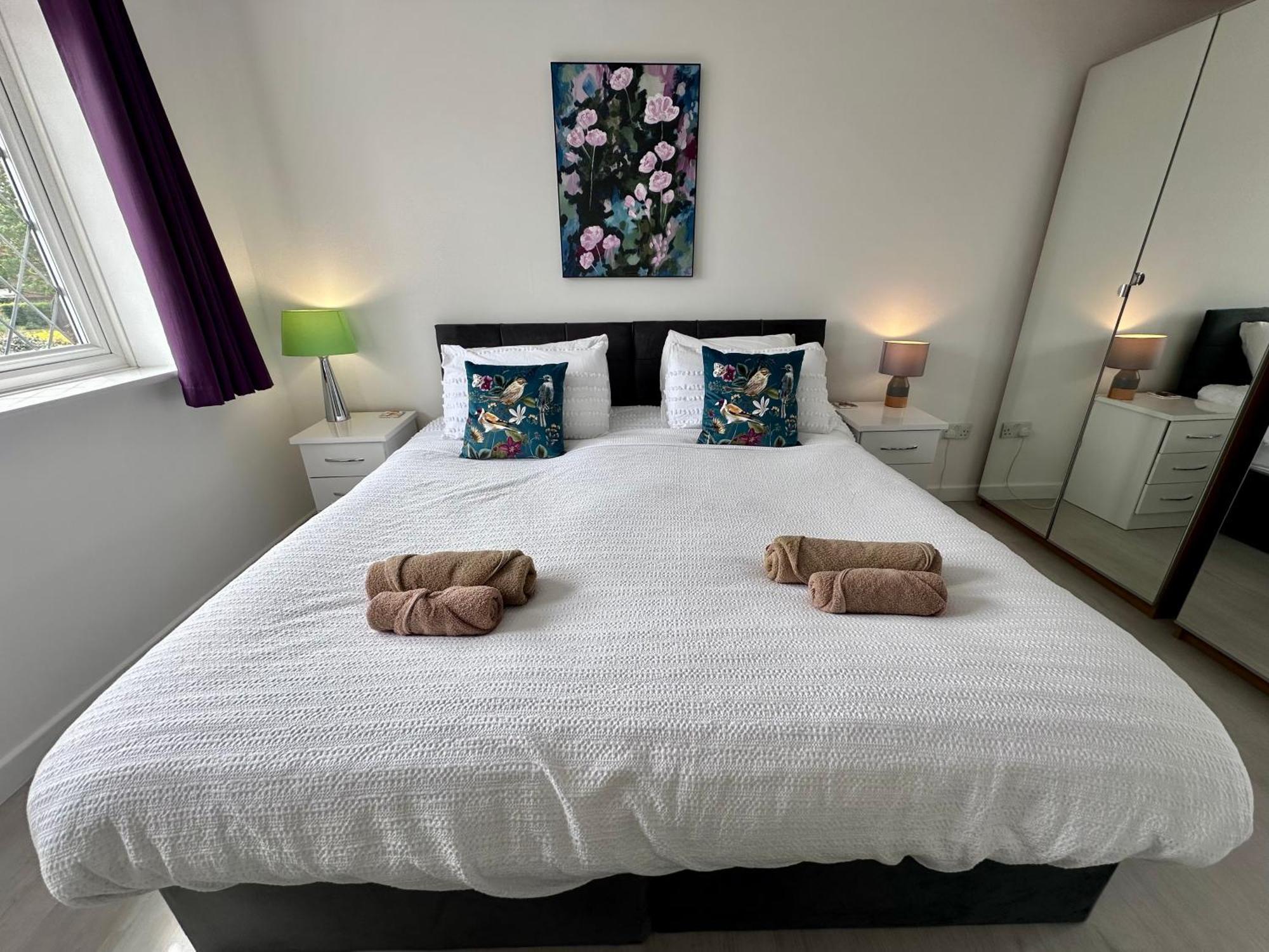 Beautiful House In South Cambridge, 14-Min Drive To The City Centre, Free Parking, No Sofabeds, Sleeps 6 Екстериор снимка